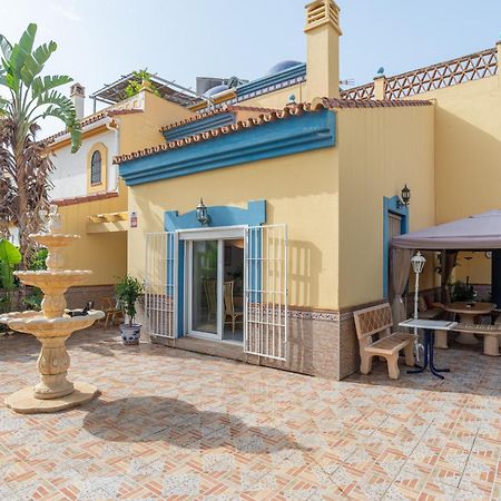 Villa Valentina - Renovated On Los Alamos Beach Torremolinos Esterno foto