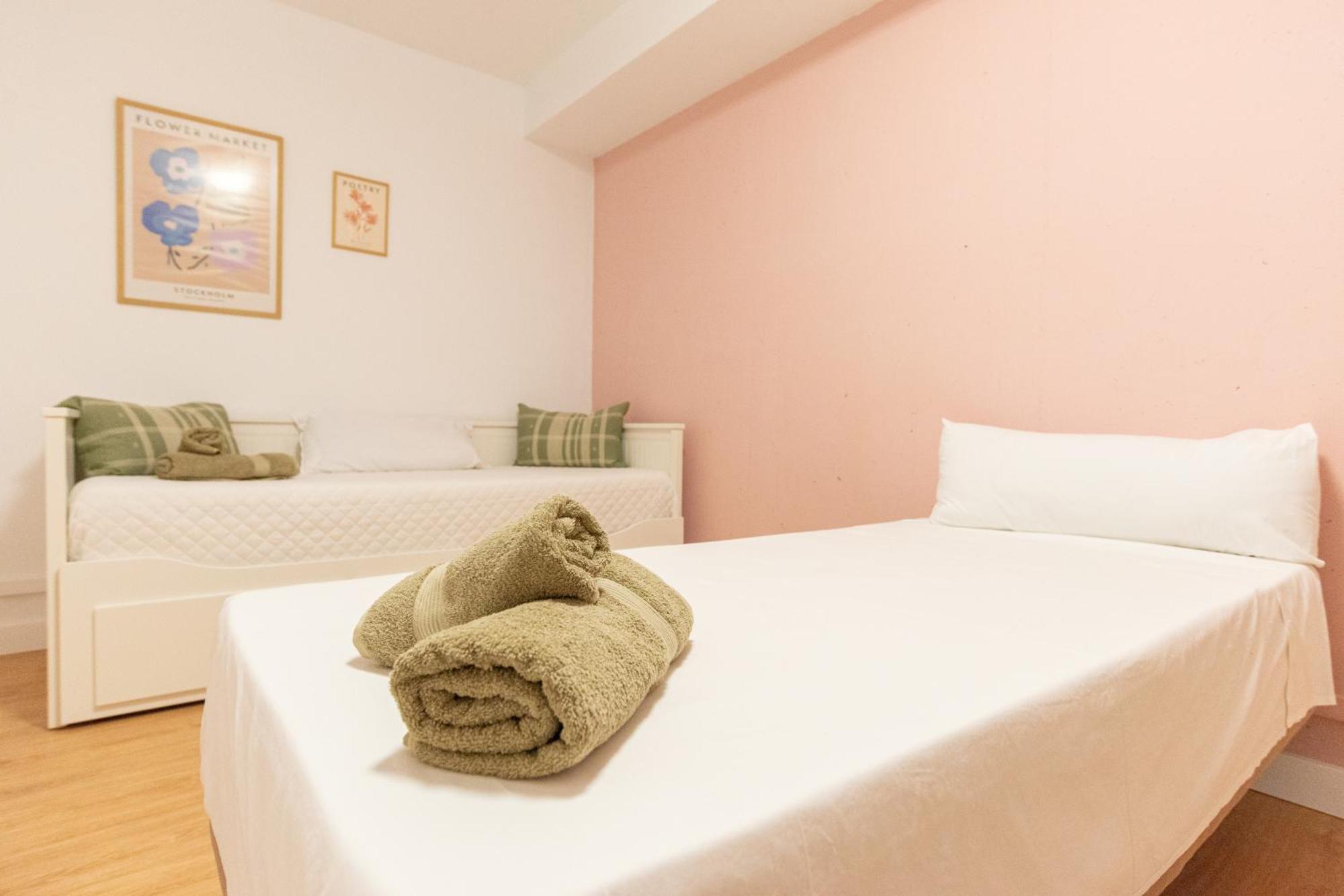 Villa Valentina - Renovated On Los Alamos Beach Torremolinos Esterno foto