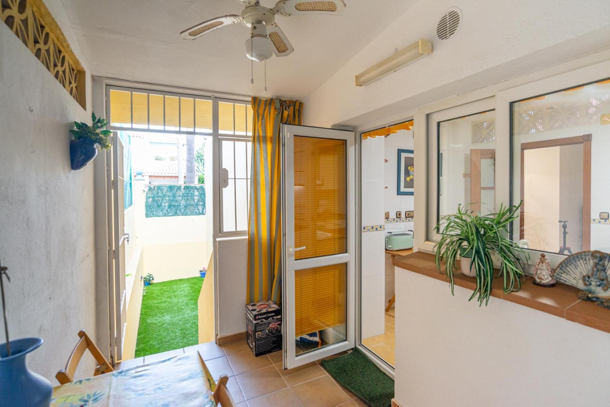 Villa Valentina - Renovated On Los Alamos Beach Torremolinos Esterno foto
