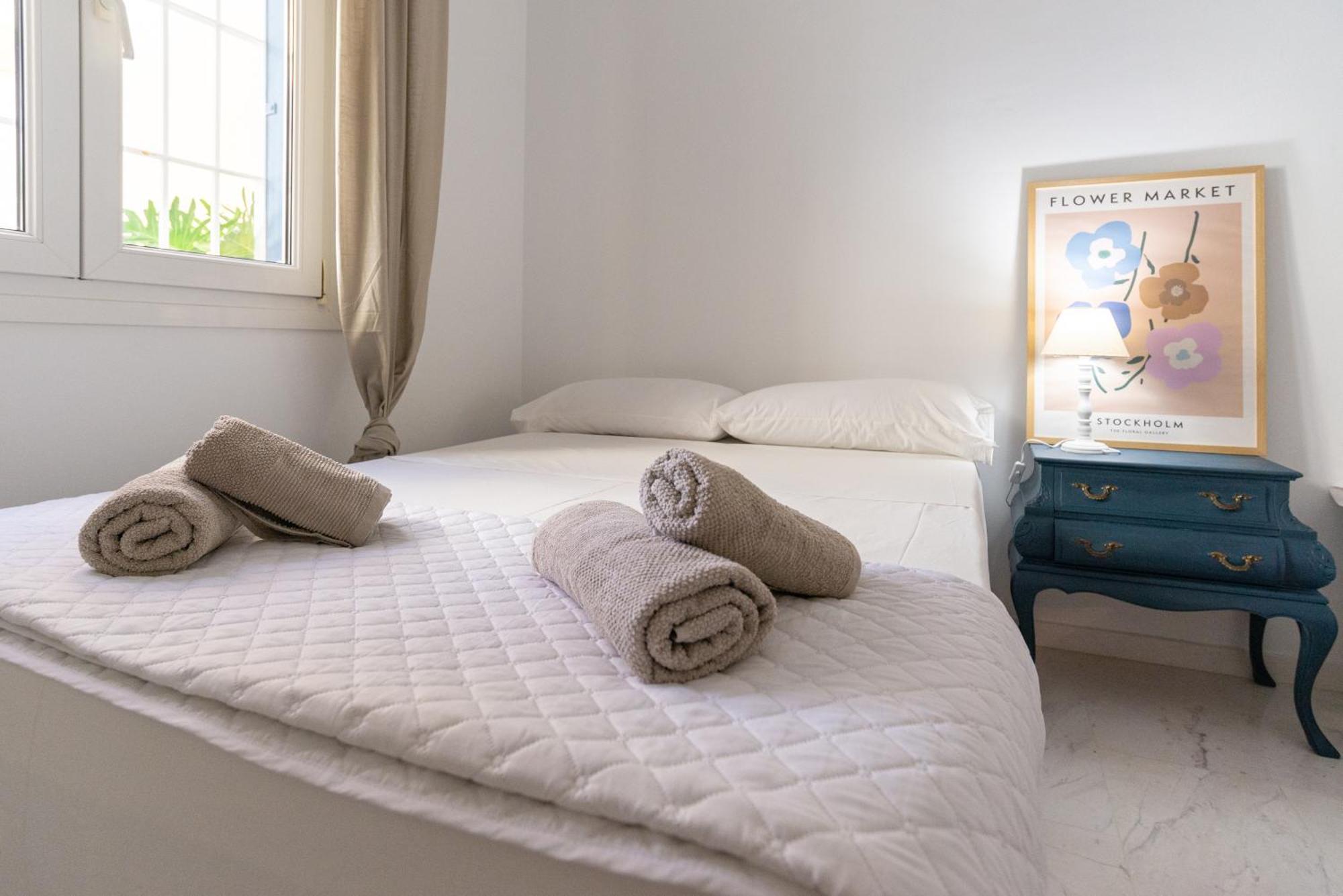 Villa Valentina - Renovated On Los Alamos Beach Torremolinos Esterno foto