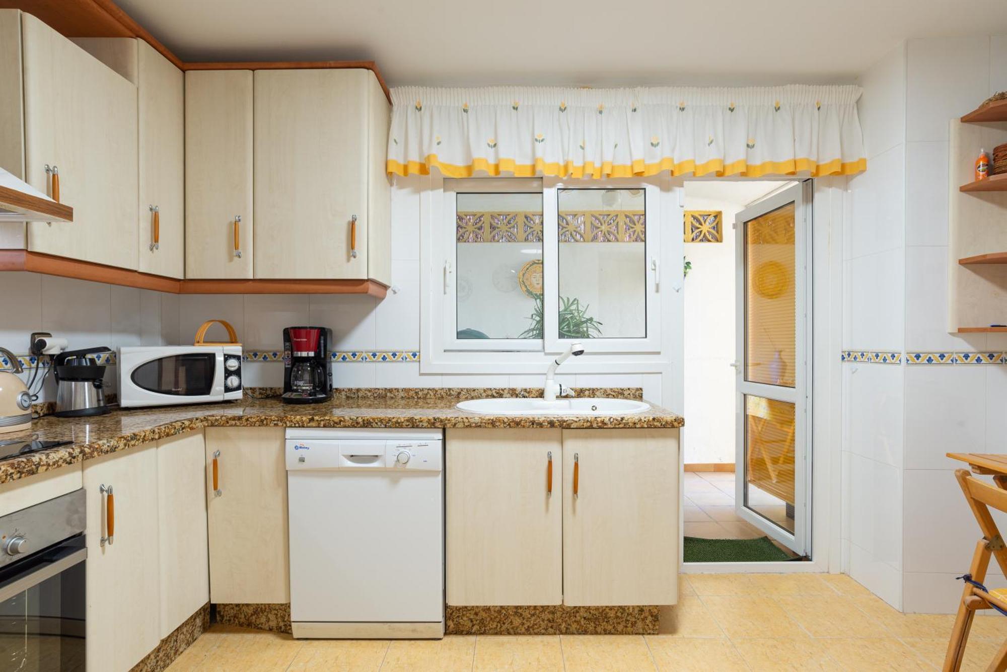 Villa Valentina - Renovated On Los Alamos Beach Torremolinos Esterno foto
