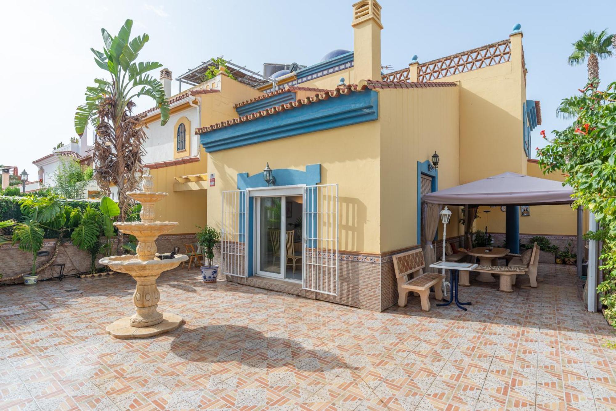 Villa Valentina - Renovated On Los Alamos Beach Torremolinos Esterno foto