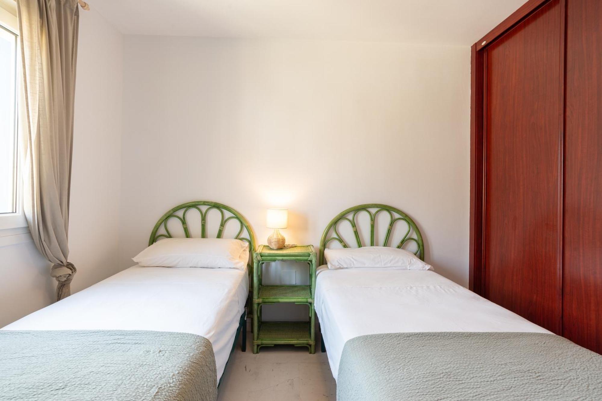 Villa Valentina - Renovated On Los Alamos Beach Torremolinos Esterno foto