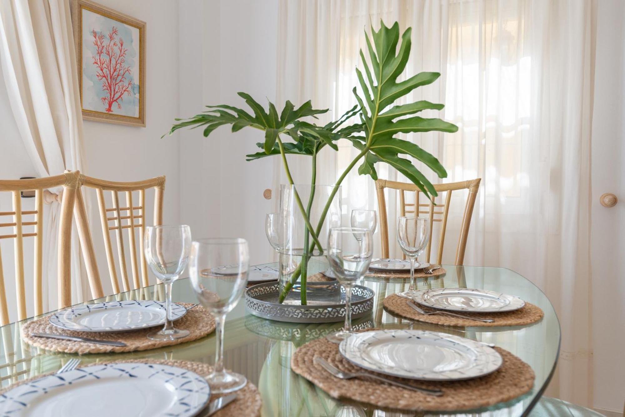 Villa Valentina - Renovated On Los Alamos Beach Torremolinos Esterno foto